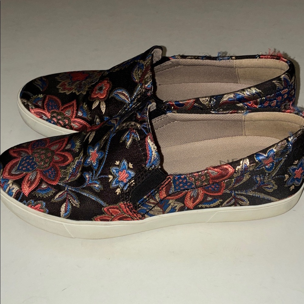 Naturalizer Marianne Floral Brocade Slip On Sneakers 7.5